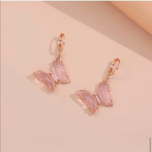 Pink Butterfly Earrings 🦋